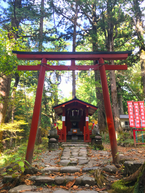 滝尾神社（滝尾稲荷神社）